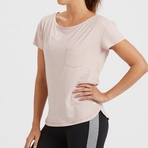 Vuori Lux Performance Tee Pink